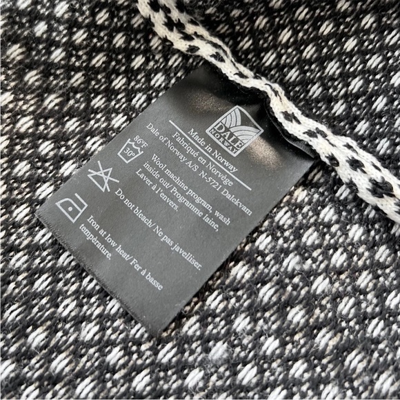 Dale Norway Sigrid Sweater Merino Wool Cardigan Women's Small Jacket Red Winter - Picture 15 of 16